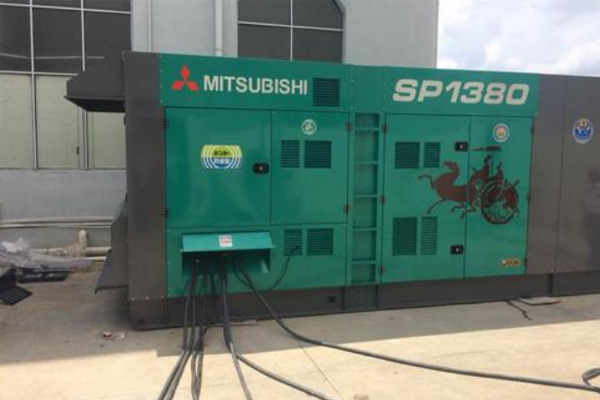山阴为什么有些柴油发电机组的输出电压可以调节?